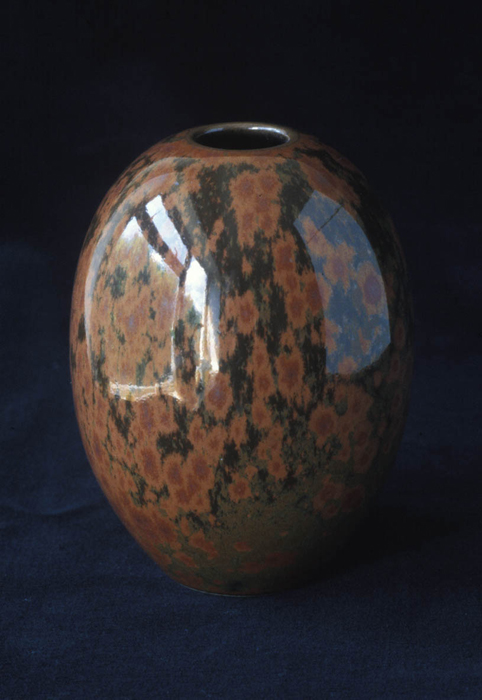 11a ovoid vase